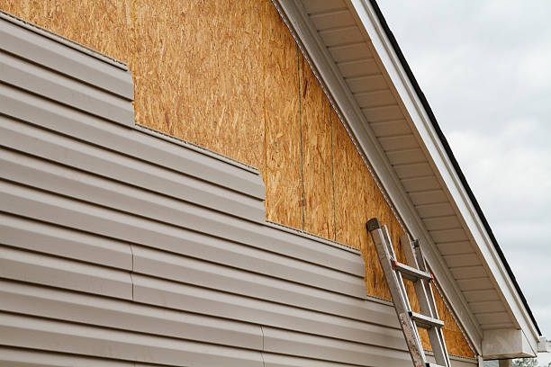 24/7 Emergency Siding Replacement experts in Canton, NC
